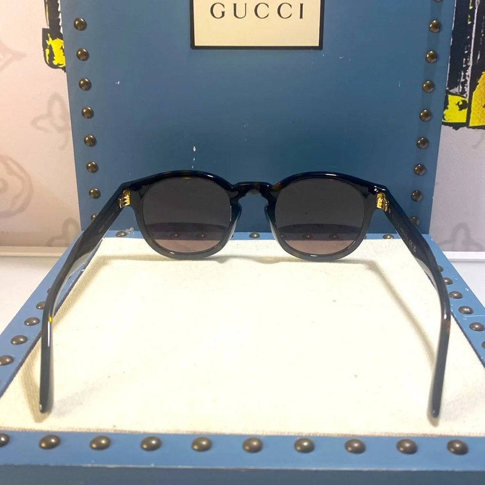 NWT Gucci SUNGLASSES GUCCI WEB GG0825S-002